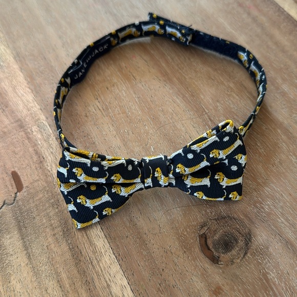 Janie and Jack | Dog Bowtie | size 2-5 - Picture 1 of 2